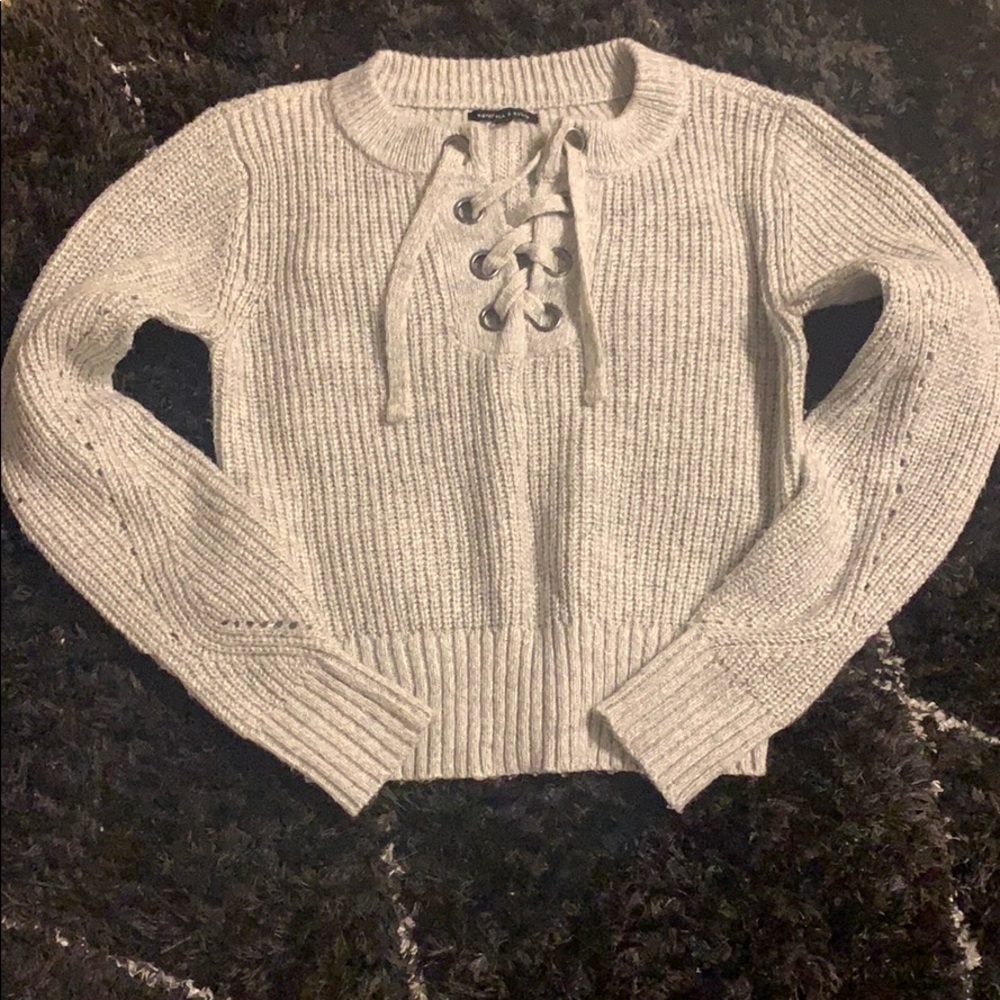 Grey “Kendall & Kylie” sweater